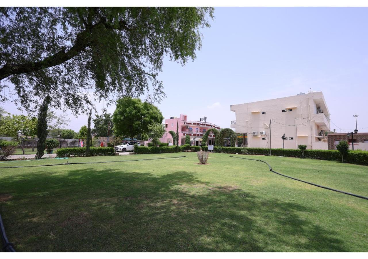 Hotel Goyal Bhawan Khātu Exterior foto